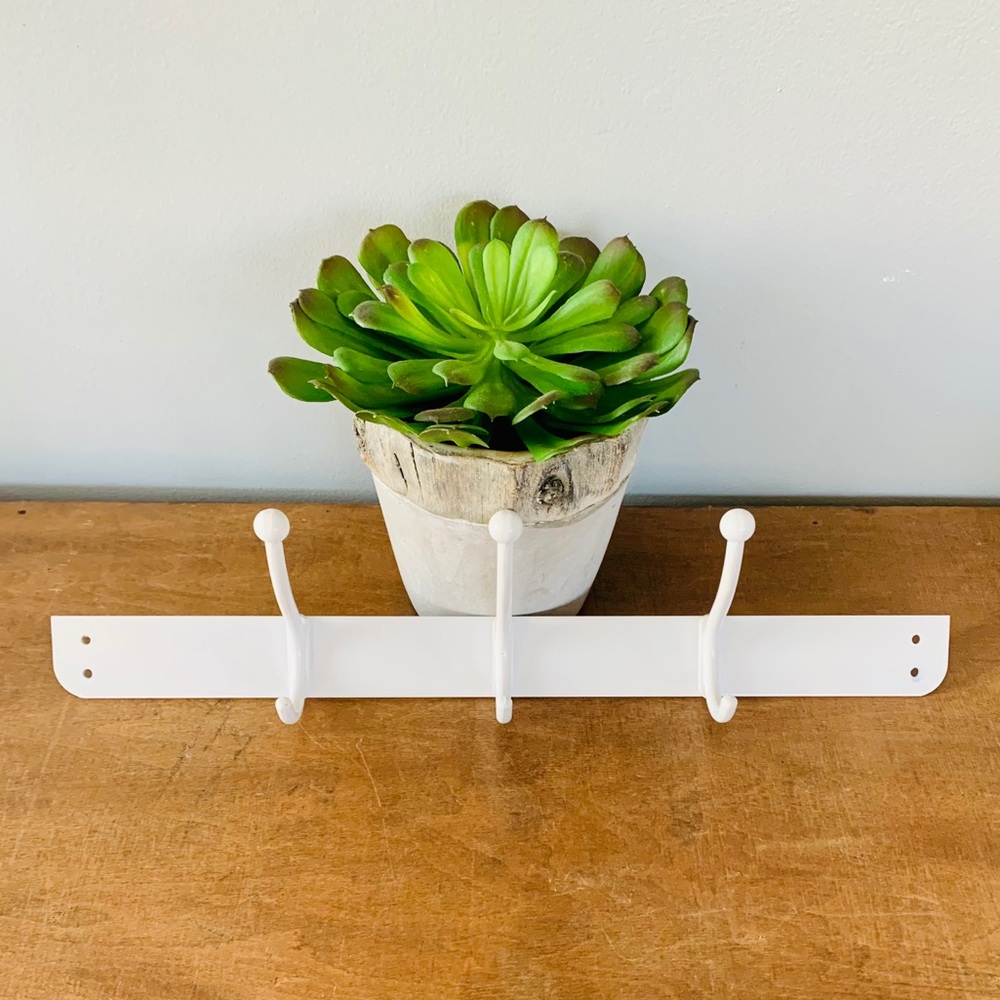 Farmhouse Metal Coat Rack Hooks